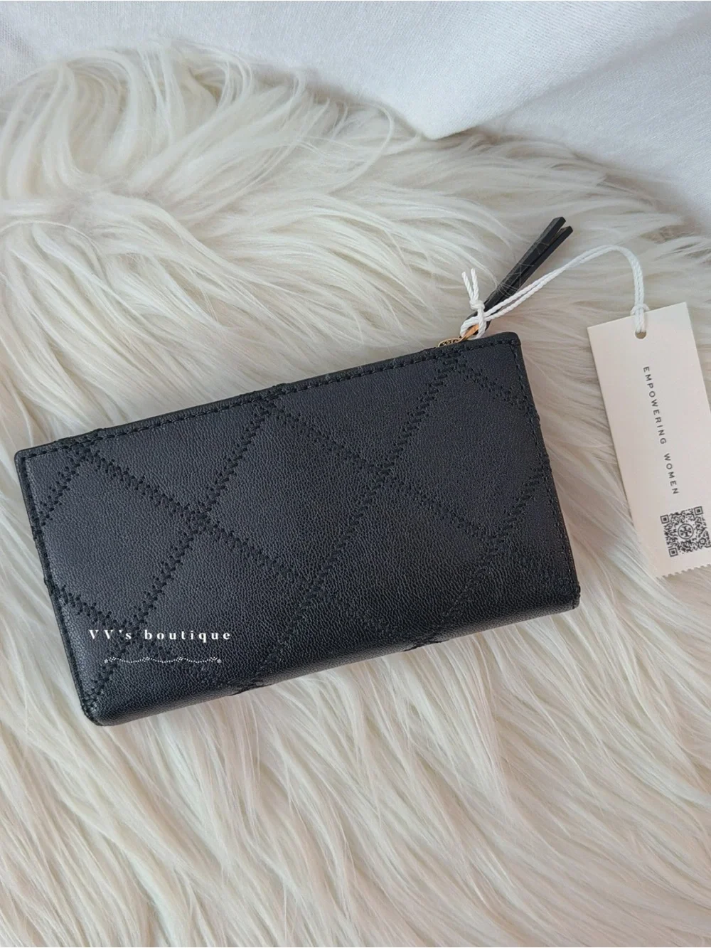 NWT Tory Burch Willa Medium Wallet Quilted Leather Black Gold 168721